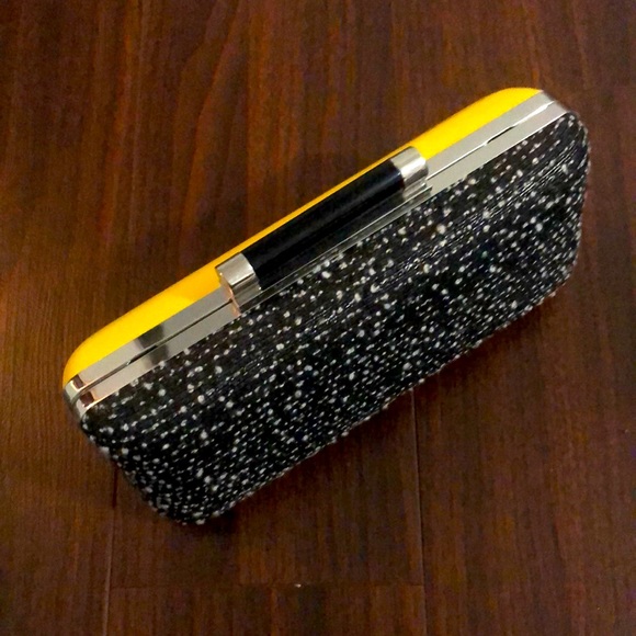 DVF clutch - Picture 1 of 4